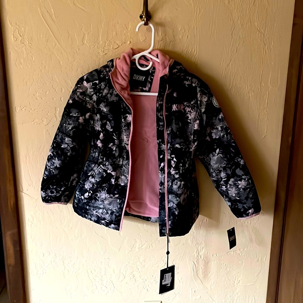 Girls sm dkny coat